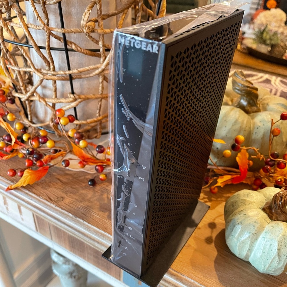 NETGEAR - AC1750 DOCSIS 3.0 Cable
Modem WiFi Router 1.75Gbps